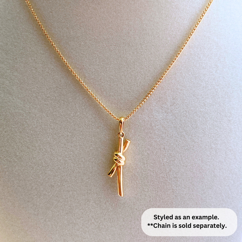 18K Gold Knot Pendant