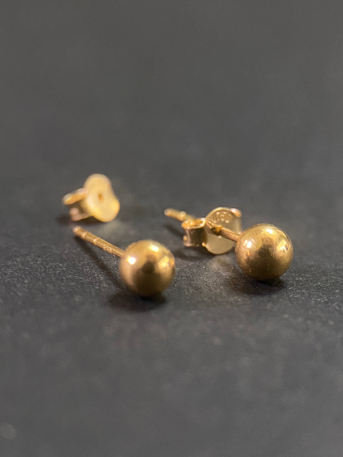 Solid 18k Gold Minimalist Ball Studs 4mm