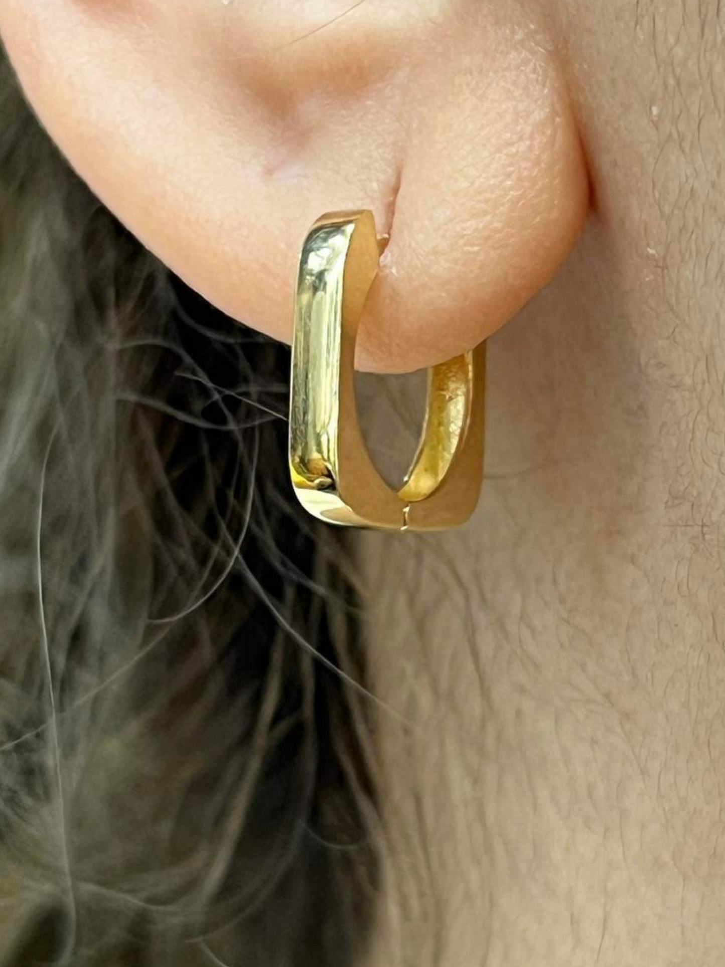 18k Gold Square Hoop Earrings