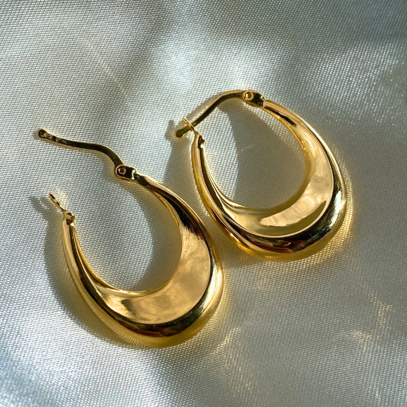 18K Gold Doorknocker Earrings