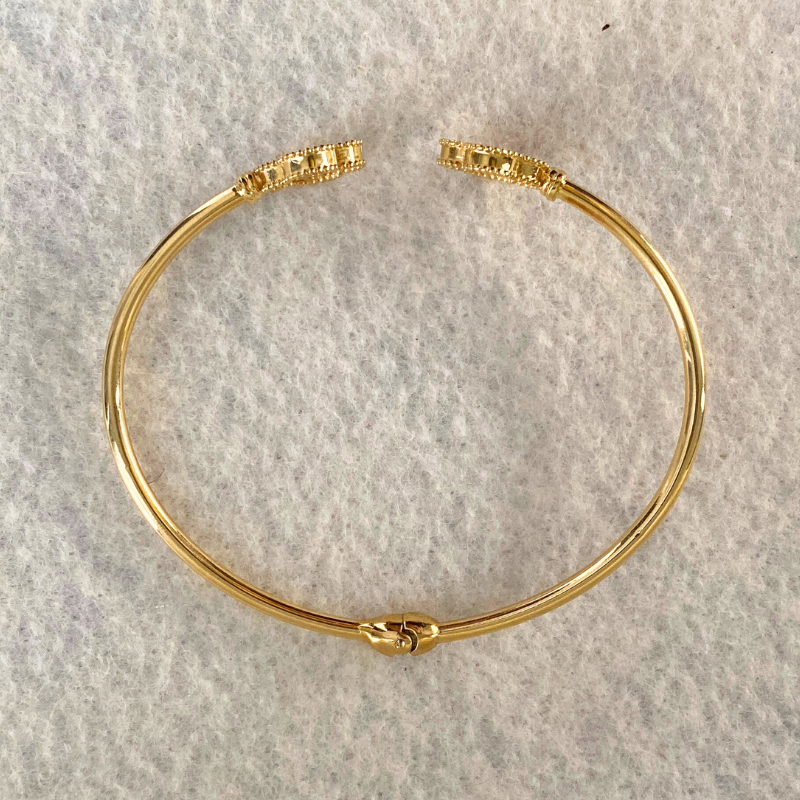 18K Gold Four-Leaf Clover Bangle