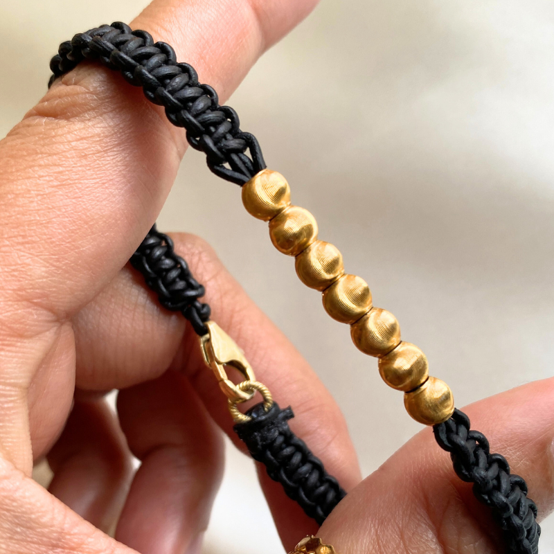 Handmade Unisex, Genderless 18k Gold Cat Eye Bead Bracelet