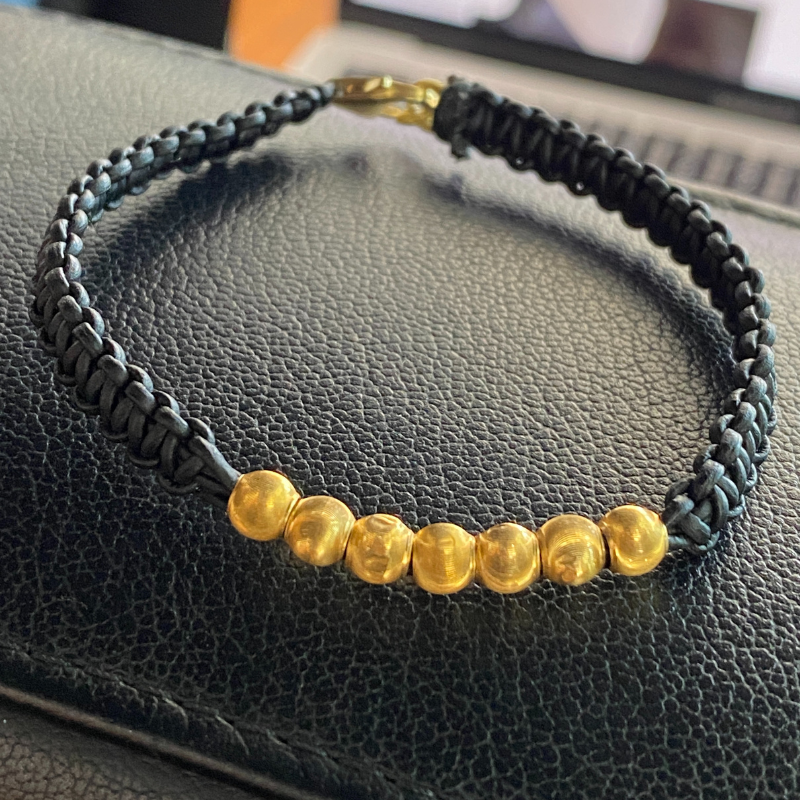 Handmade Unisex, Genderless 18k Gold Cat Eye Bead Bracelet