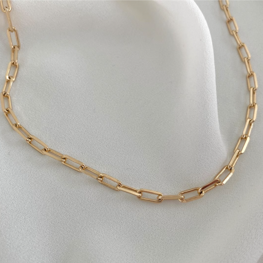 18K Sold Gold Small Paperclip Necklace